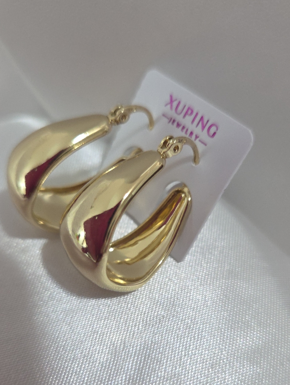 Ping Shiny Gold Sculpted Hoop Earrings